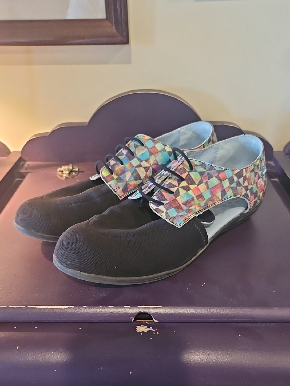Multicolor Geometric Casual Shoes in Black